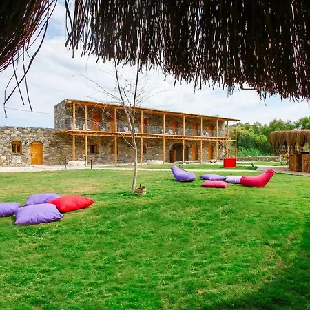 Kargilos & Hotel 3*