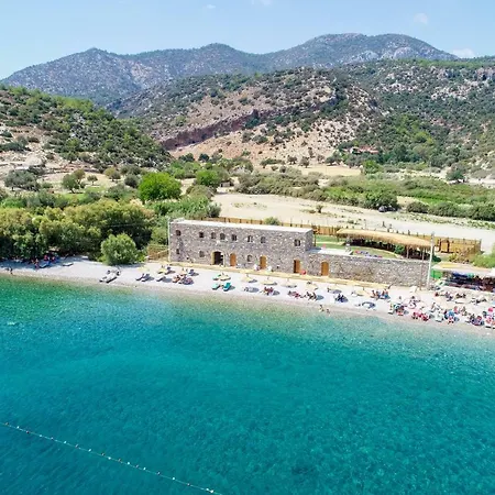 Kargilos & Hotel