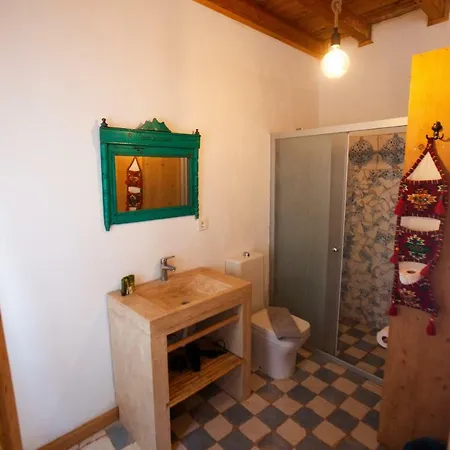 Hotel Kargilos &